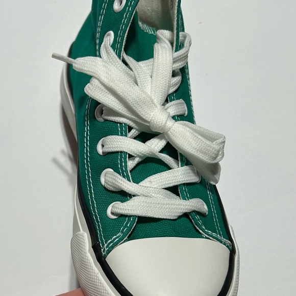 Green Dream Kicks | Xraehni High-Top Canvas Sneakers | Unisex | Size 5 f / 3.5 m - Picture 2 of 8